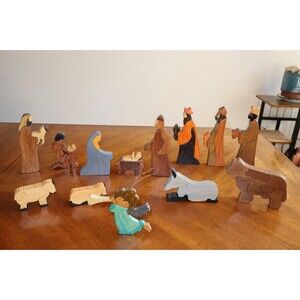 Hand Crafted Carved Wooden Nativity 13 pcs Set Ireland Style Puzzle Look